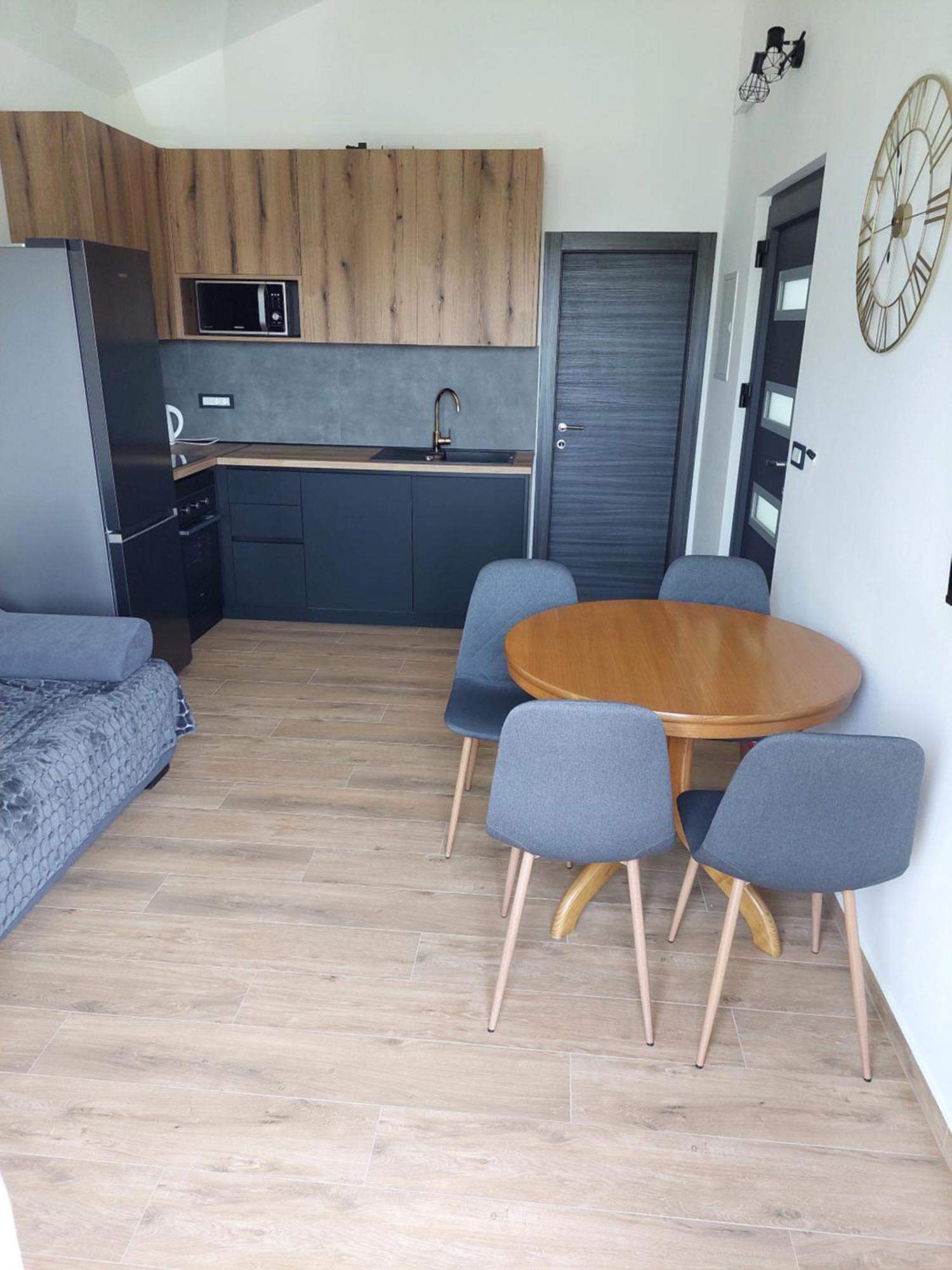 Apartmani Karla Paklenica Starigrad Paklenica Exterior foto
